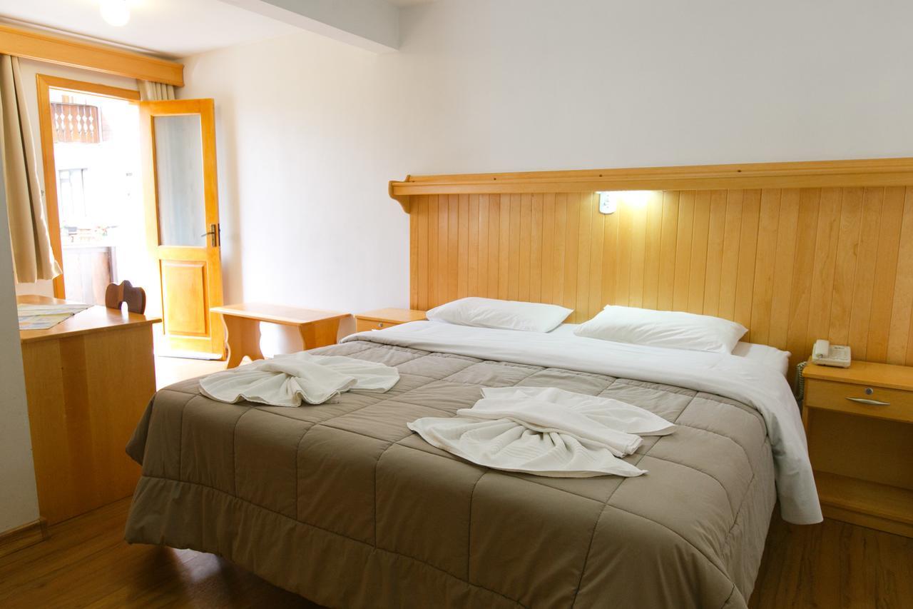 Hotel 13 Linden Трези-Тилиас Экстерьер фото